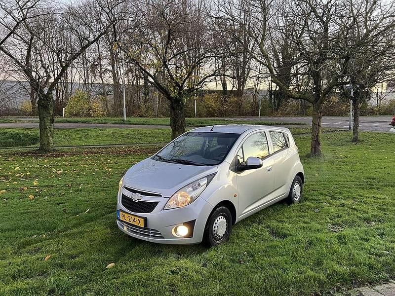 Zilver Occasion 2010 Chevrolet Spark LS Hatchback | € 1.200 (Super prijs) - Afbeelding 1/4