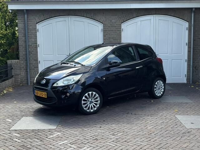Zwart Gebruikt 2010 Ford Ka Titanium X Hatchback | € 2.299 (Goede deal) - Afbeelding 1/4