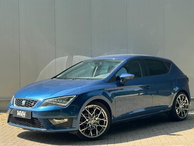 Blauw Gebruikt 2015 Seat Leon ST FR Stationwagen | € 10.950 (Eerlijke prijs) - Afbeelding 1/4