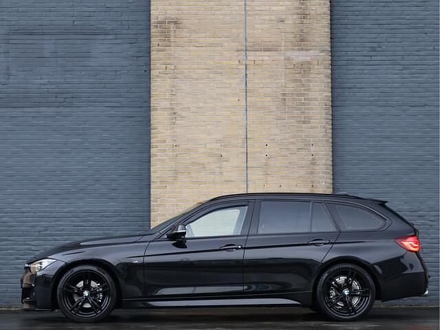 Occasion BMW 318 M Sport 136 PK (100 kW) 2019 Zwart Stationwagen