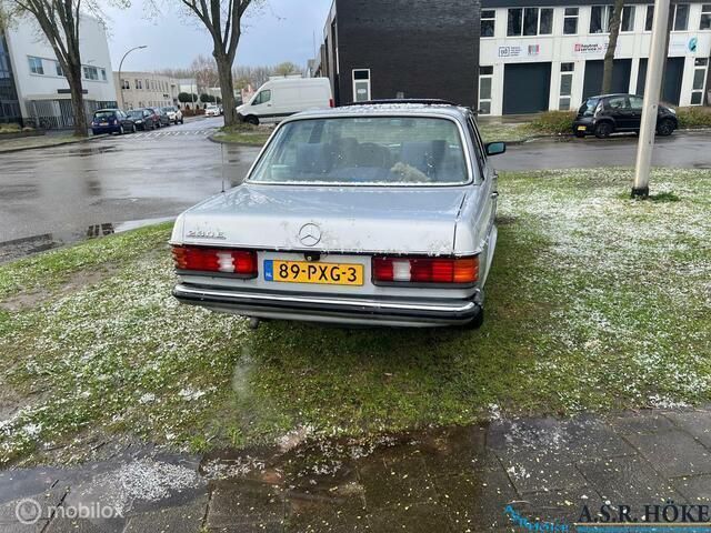 Occasion Mercedes E230 136 PK (100 kW) 1983 Grijs Sedan