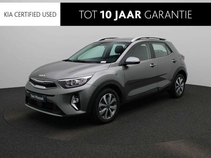 Grijs Gebruikt 2024 Kia Stonic SUV | € 25.400 (Eerlijke prijs) - Afbeelding 1/3