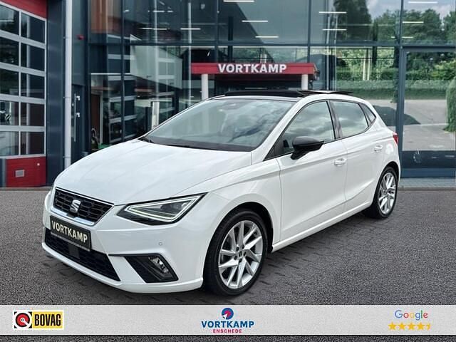 Wit Gebruikt 2022 Seat Ibiza FR Hatchback | € 22.900 (Eerlijke prijs) - Afbeelding 1/4
