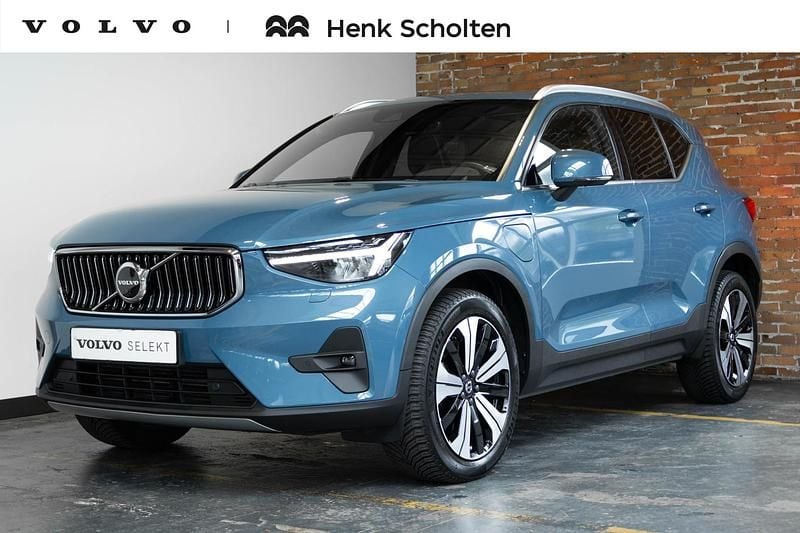 Blauw Gebruikt 2022 Volvo XC40 Inscription SUV | € 41.950 (Duur) - Afbeelding 1/4