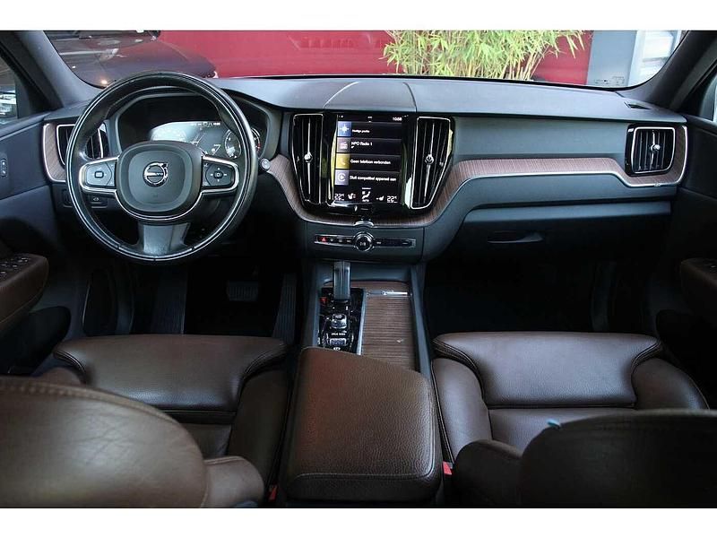 Occasion Volvo XC60 Business Edition 197 PK (144 kW) 2021 Blauw SUV
