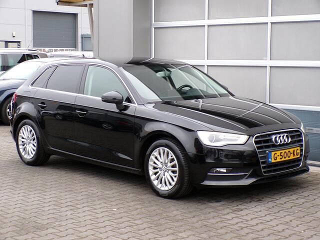 Occasion Audi A3 Sportback Ambition 122 PK (89 kW) 2013 Zwart Hatchback