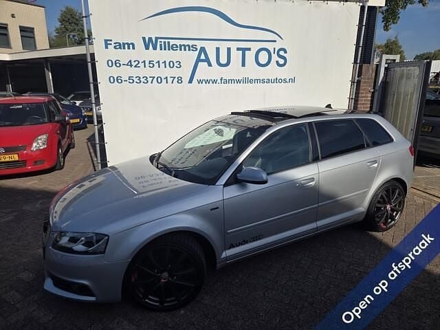 Grijs Gebruikt 2012 Audi A3 Sportback S-Line Hatchback | € 6.969 (Goede deal) - Afbeelding 1/4
