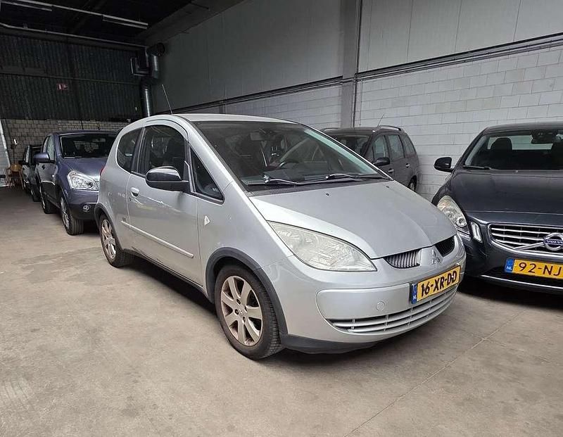 Beige Gebruikt 2007 Mitsubishi Colt Hatchback | € 999 (Eerlijke prijs) - Afbeelding 1/4