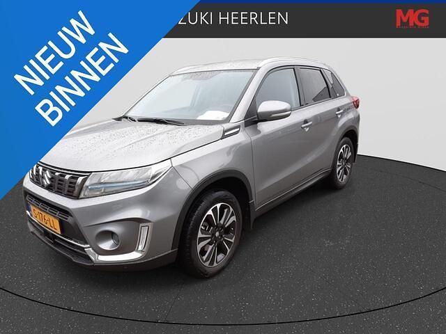 Grijs Gebruikt 2023 Suzuki Vitara Style SUV | € 26.950 - Afbeelding 1/4