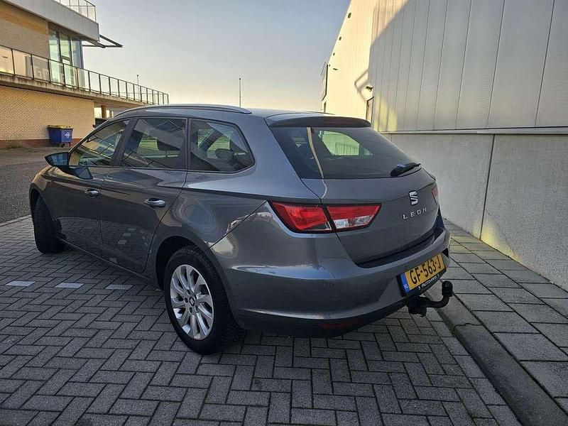 Occasion Seat Leon Style 110 PK (80 kW) 2015 Grijs Stationwagen