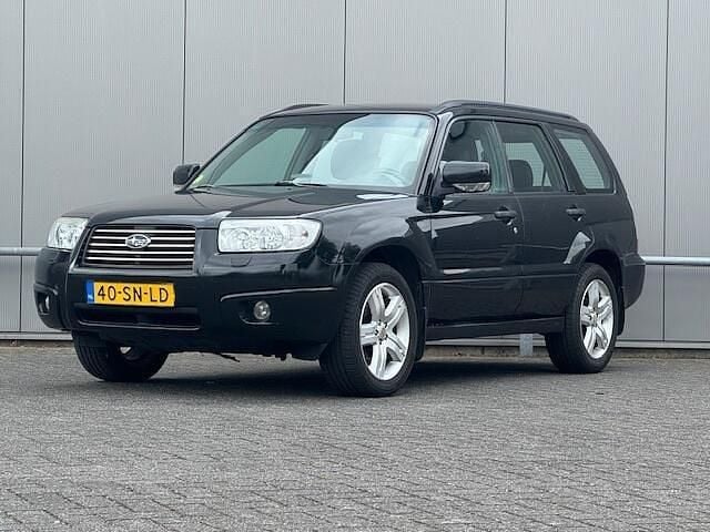 Zwart Gebruikt 2006 Subaru Forester Comfort SUV | € 4.250 (Eerlijke prijs) - Afbeelding 1/4