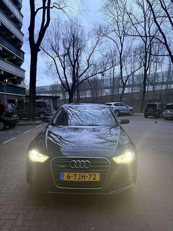 Occasion Audi A4 Business 220 PK (161 kW) 2014 Zwart Sedan