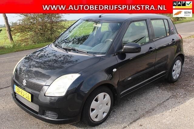 Zwart Gebruikt 2005 Suzuki Swift GLS Hatchback | € 1.699 (Goede deal) - Afbeelding 1/4