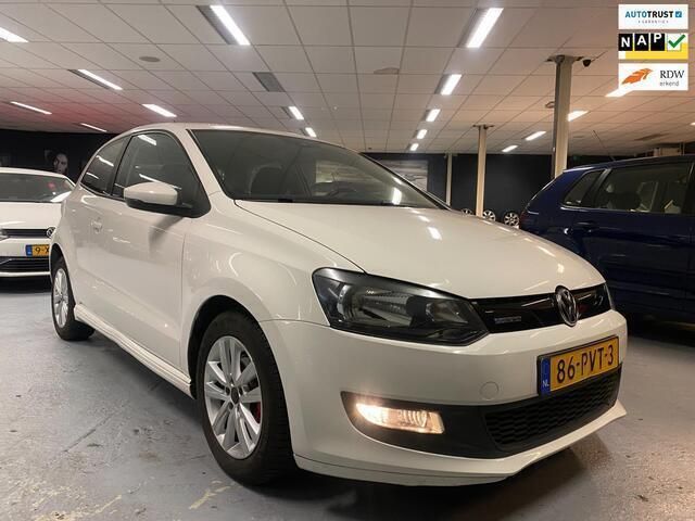 Wit Gebruikt 2011 VW Polo Hatchback | € 3.999 (Eerlijke prijs) - Afbeelding 1/4