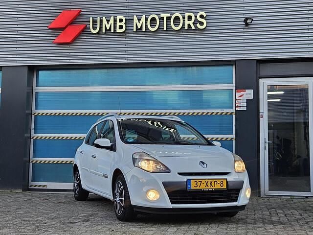 Occasion Renault Clio GrandTour Authentique 88 PK (64 kW) 2012 Wit Stationwagen