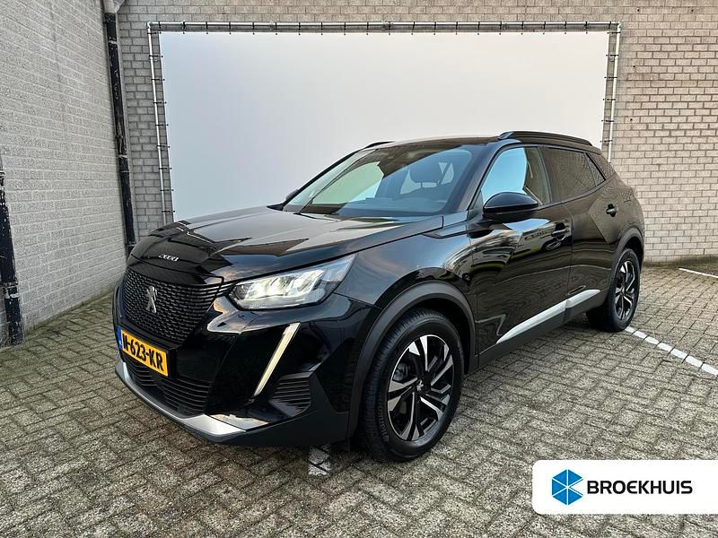 Zwart Gebruikt 2021 Peugeot 2008 Allure SUV | € 18.395 (Iets duurder) - Afbeelding 1/4