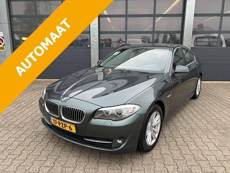 Groen Gebruikt 2011 BMW 523 Executive Sedan | € 16.835 (Duur) - Afbeelding 1/4