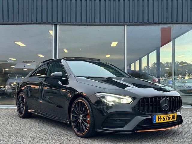 Zwart Gebruikt 2019 Mercedes CLA220 Edition 1 Sedan | € 20.950 - Afbeelding 1/4