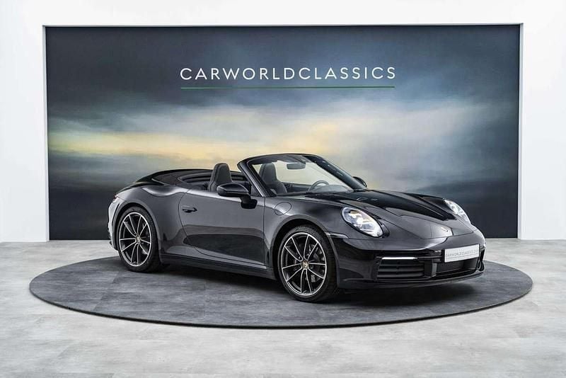 Zwart, metallic lak Gebruikt 2020 Porsche 911 Carrera Cabriolet Cabriolet | € 134.992 (Eerlijke prijs) - Afbeelding 1/4