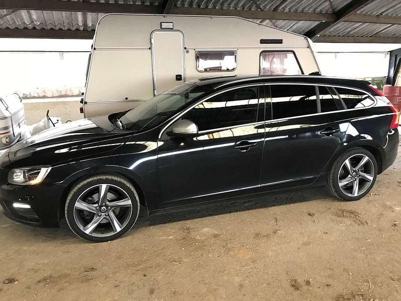 Zwart Gebruikt 2014 Volvo V60 R-Design Stationwagen | € 7.500 (Goede deal) - Afbeelding 1/4