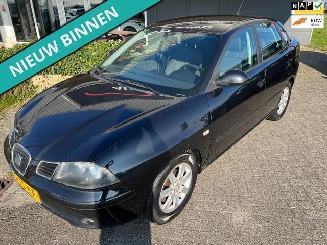 Zwart Gebruikt 2006 Seat Cordoba Reference Sedan | € 2.250 - Afbeelding 1/4