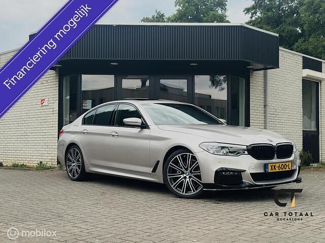Grijs Gebruikt 2019 BMW 530e iPerformance Sedan | € 34.999 (Iets duurder) - Afbeelding 1/4