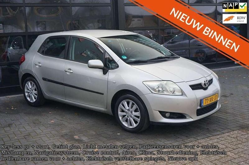 Grijs Occasion 2007 Toyota Auris Business Edition Hatchback | € 3.440 (Eerlijke prijs) - Afbeelding 1/4