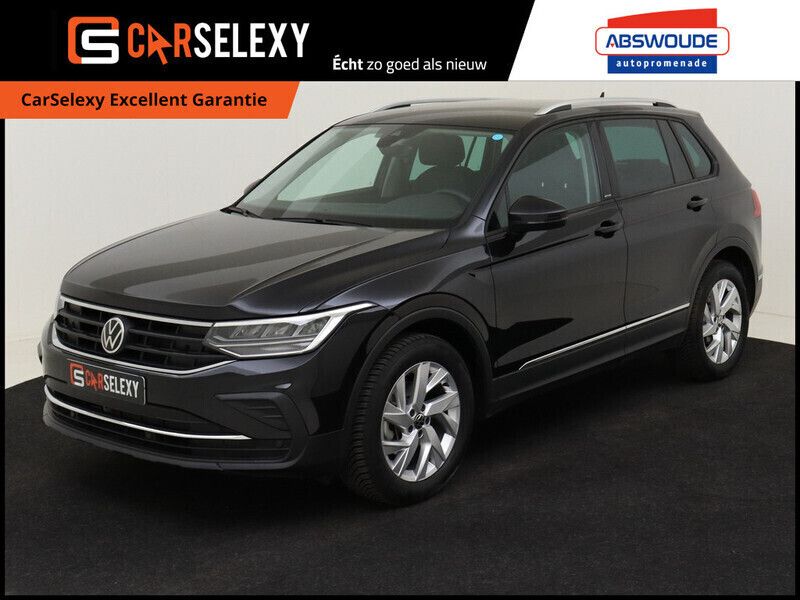 Zwart, metallic lak Gebruikt 2022 VW Tiguan Business+ SUV | € 42.995 (Iets duurder) - Afbeelding 1/4