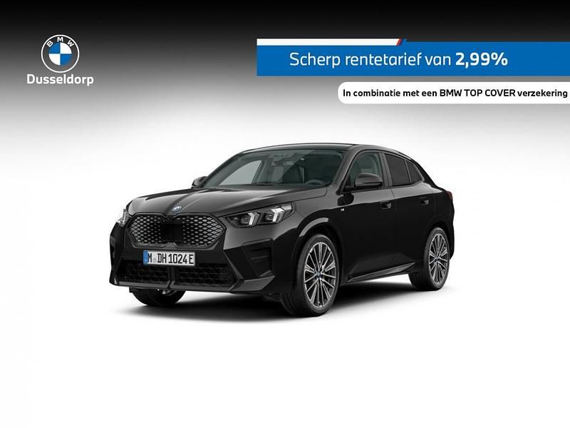 Zwart Gebruikt 2025 BMW iX2 M Sport SUV | € 48.495 - Afbeelding 1/3