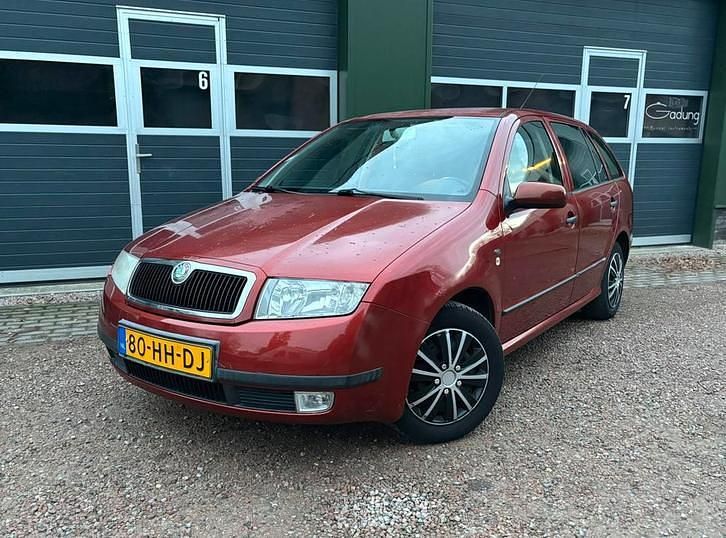 Occasion 2001 Skoda Fabia Stationwagen | € 999 (Eerlijke prijs) - Afbeelding 1/4