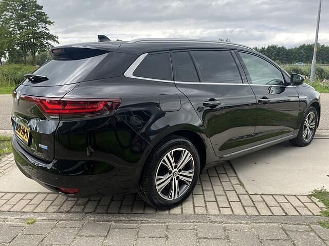 Occasion Renault Mégane GrandTour Intens 159 PK (116 kW) 2022 Zwart Stationwagen