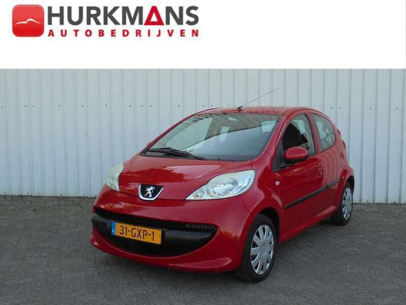 Rood Gebruikt 2008 Peugeot 107 Hatchback | € 3.448 (Iets duurder) - Afbeelding 1/4