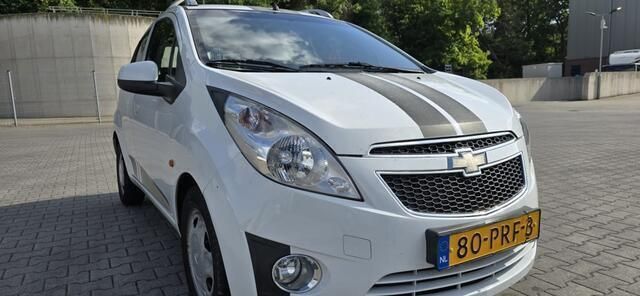 Wit Gebruikt 2011 Chevrolet Spark LS Hatchback | € 2.750 (Eerlijke prijs) - Afbeelding 1/4