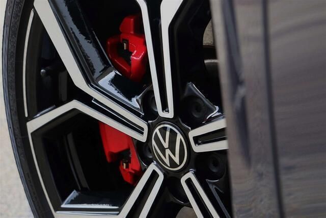 Occasion VW Polo 207 PK (152 kW) 2023 Grijs Sedan