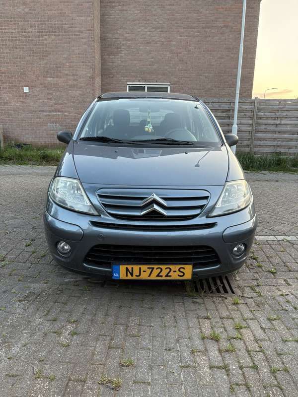 Grijs Gebruikt 2005 Citroën C3 Prestige Hatchback | € 1.000 (Super prijs) - Afbeelding 1/4