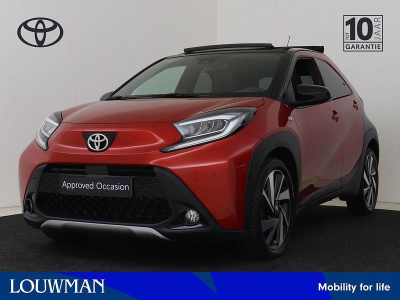 Occasion Toyota Aygo X Envy 74 PK (54 kW) 2022 Rood metallic SUV