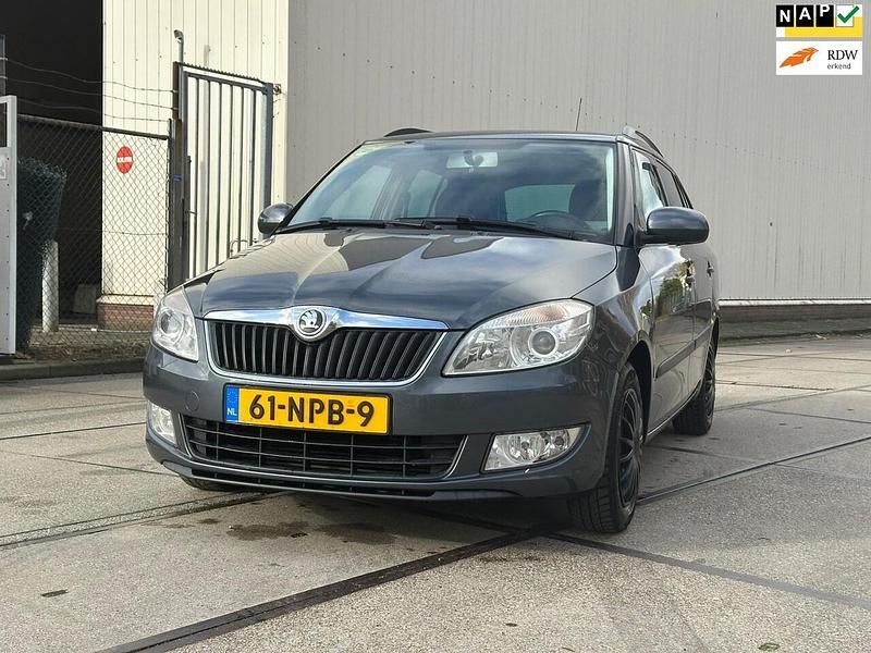 Grijs Gebruikt 2010 Skoda Fabia GreenLine Stationwagen | € 2.250 (Eerlijke prijs) - Afbeelding 1/4