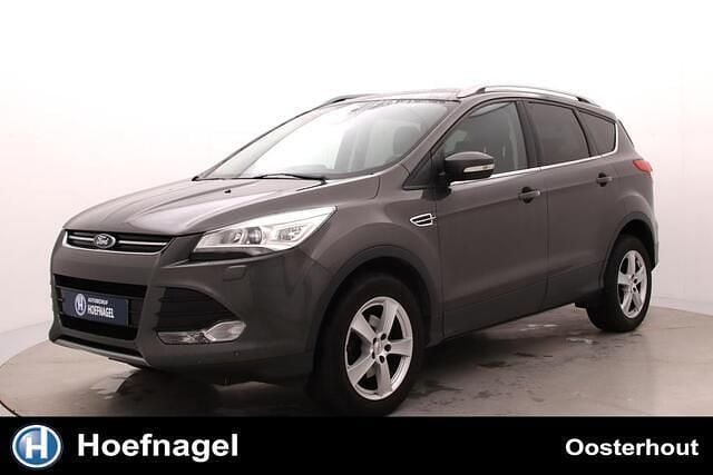 Grijs Occasion 2015 Ford Kuga Titanium SUV | € 11.450 (Goede deal) - Afbeelding 1/4