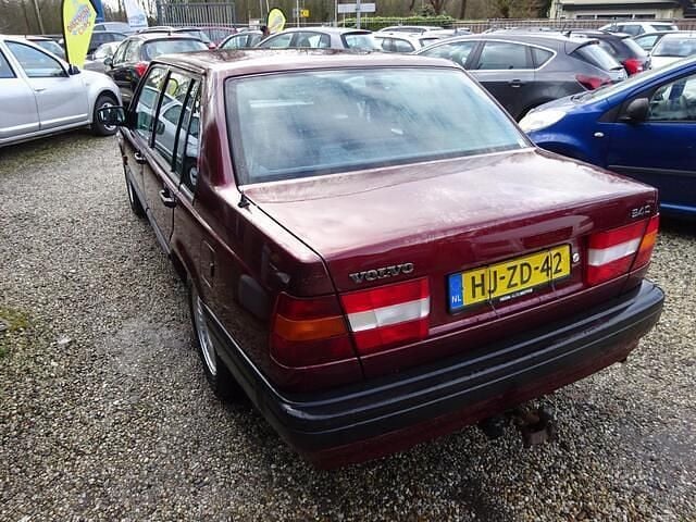 Occasion Volvo Polar 131 PK (96 kW) 1994 Rood Sedan