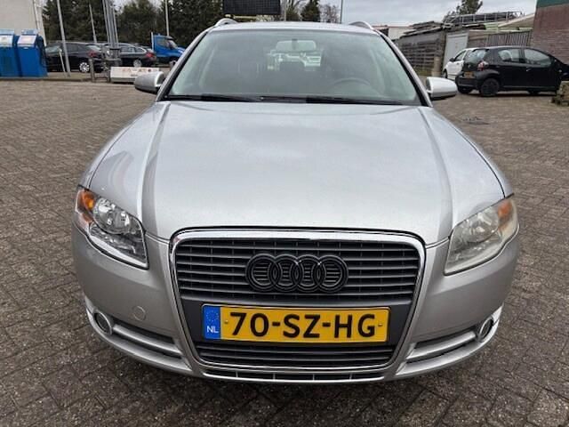 Occasion Audi A4 Business 131 PK (96 kW) 2006 Grijs (metallic) Stationwagen