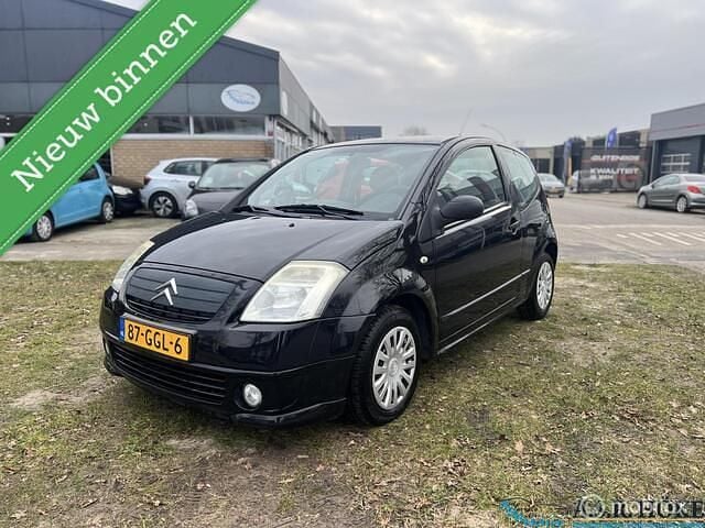 Zwart Occasion 2008 Citroën C2 Hatchback | € 1.950 (Eerlijke prijs) - Afbeelding 1/4