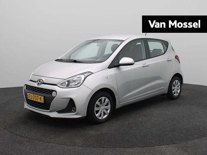 Grijs Gebruikt 2018 Hyundai i10 Comfort Hatchback | € 8.240 (Eerlijke prijs) - Afbeelding 1/4
