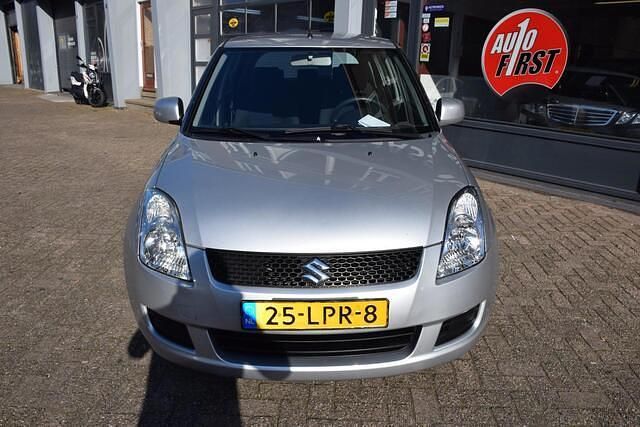 Occasion Suzuki Swift Cool 93 PK (68 kW) 2010 Grijs Hatchback