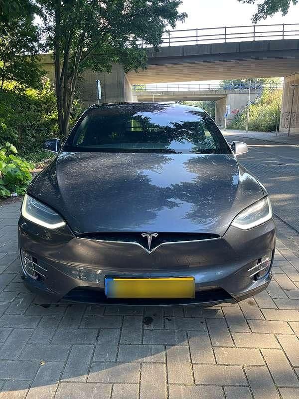 Grijs Gebruikt 2018 Tesla Model X SUV | € 38.000 (Super prijs) - Afbeelding 1/4