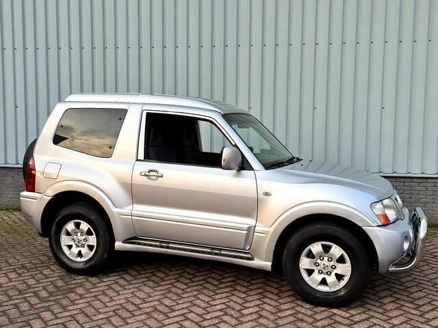Occasion Mitsubishi Pajero 161 PK (118 kW) 2006 Grijs SUV