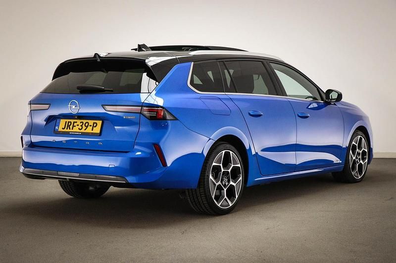 Occasion Opel Astra Ultimate 2025 Blauw Stationwagen