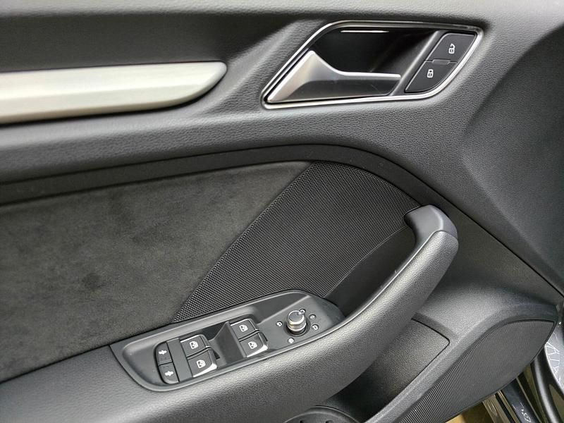 Occasion Audi S3 Sportback Proline 301 PK (221 kW) 2019 Grijs Hatchback