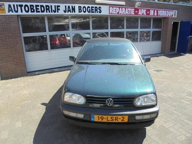 Groen Gebruikt 1994 VW Golf III Cabriolet | € 1.950 - Afbeelding 1/4