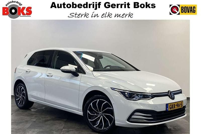 Wit Gebruikt 2021 VW Golf VIII Style Hatchback | € 21.950 (Eerlijke prijs) - Afbeelding 1/4