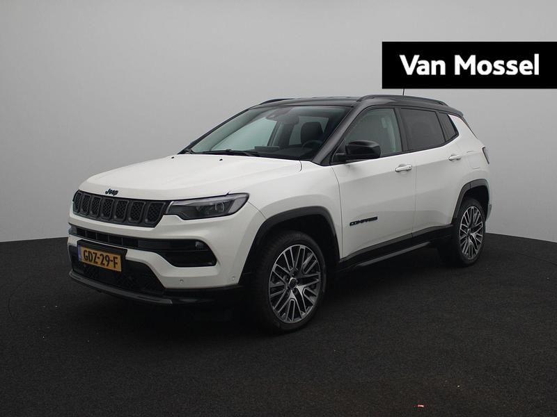 Wit Gebruikt 2024 Jeep Compass Summit SUV | € 36.740 (Duur) - Afbeelding 1/4